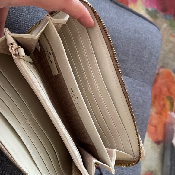 Kate Spade NY Continental Wallet - Picture 2 of 4